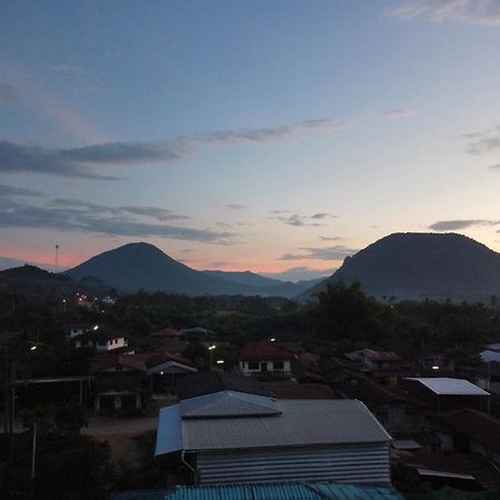 Positive Energy Homestay And Guide In Chiangkhan Chiang Khan Εξωτερικό φωτογραφία